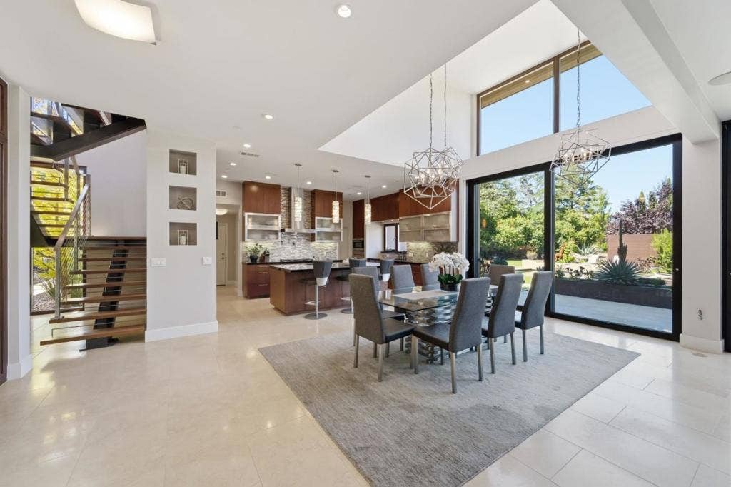 12271 Hilltop Drive, Los Altos Hills, CA 94024