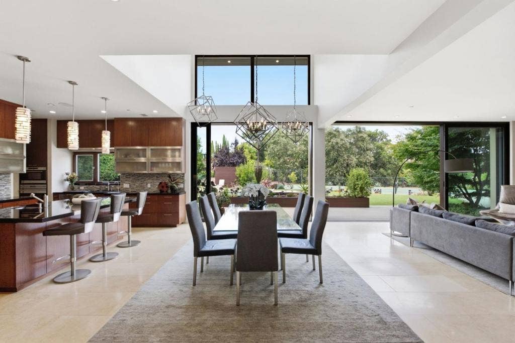 12271 Hilltop Drive, Los Altos Hills, CA 94024