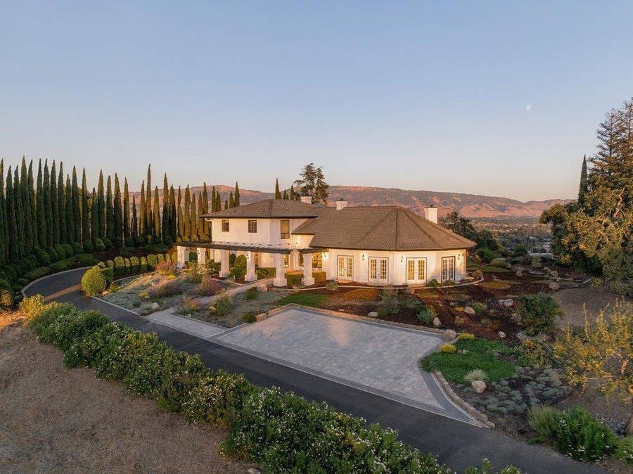 Property photo for 825 W San Martin Avenue, San Martin, CA