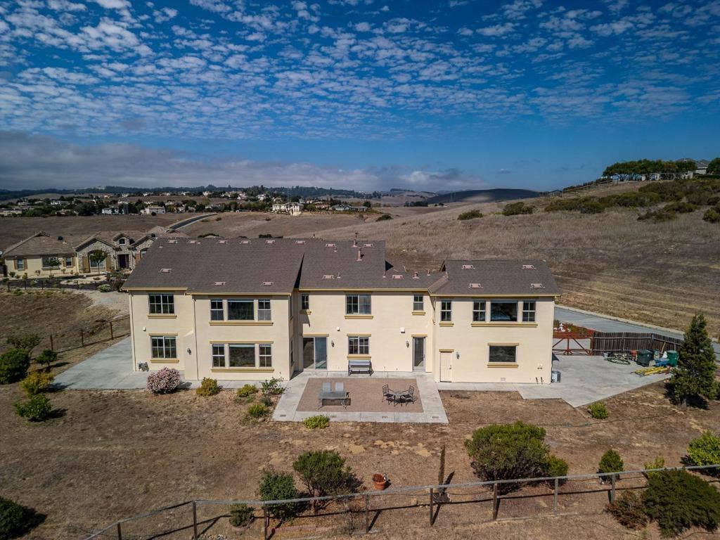 909 Via Juan Pablo, San Juan Bautista, CA 95045