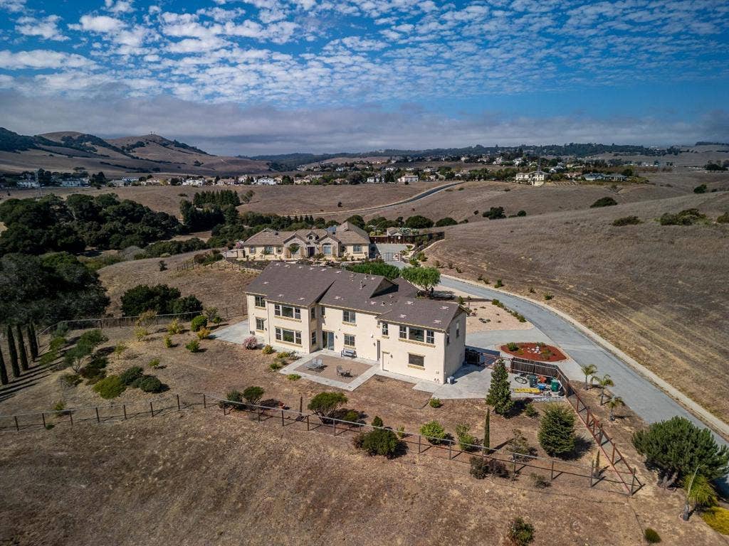 909 Via Juan Pablo, San Juan Bautista, CA 95045