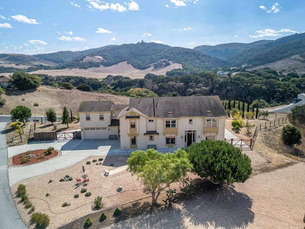 909 Via Juan Pablo, San Juan Bautista, CA 95045