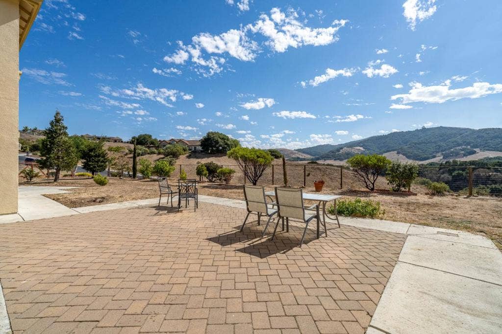 909 Via Juan Pablo, San Juan Bautista, CA 95045
