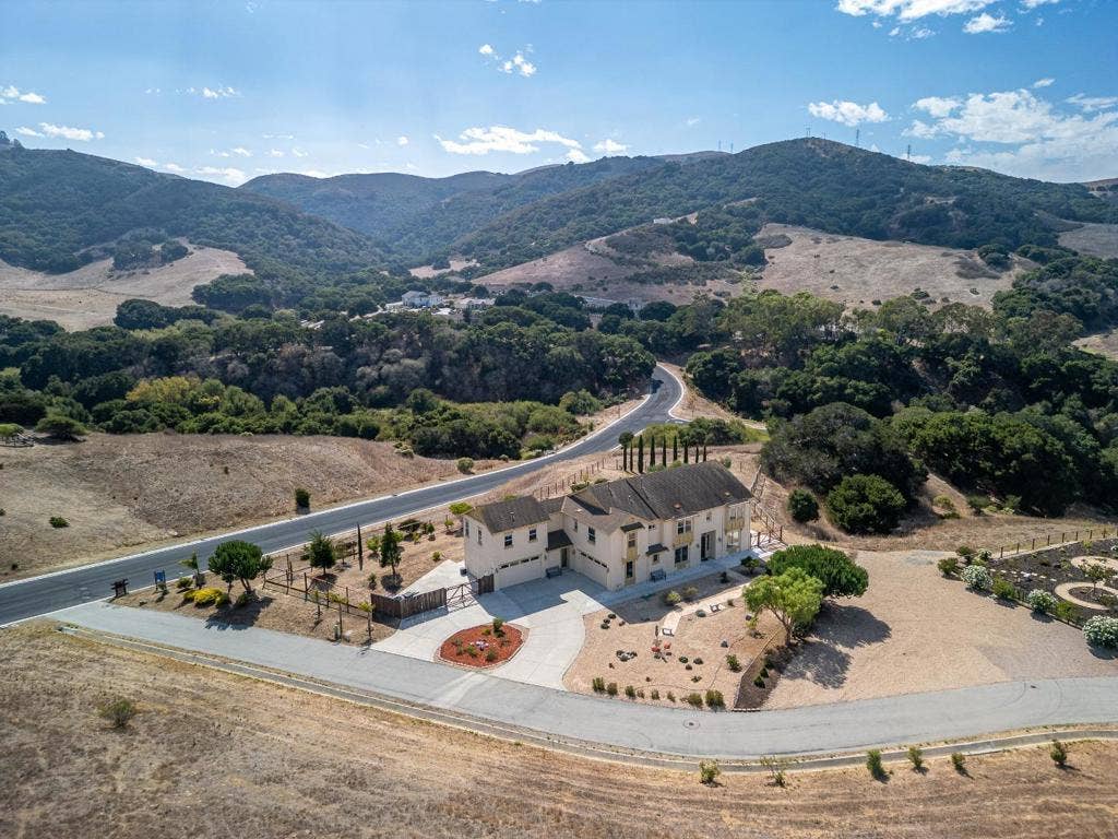 909 Via Juan Pablo, San Juan Bautista, CA 95045