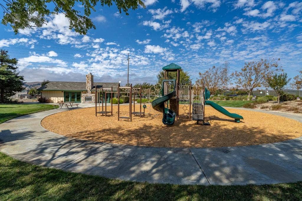 909 Via Juan Pablo, San Juan Bautista, CA 95045