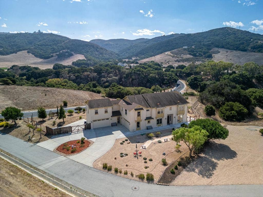 909 Via Juan Pablo, San Juan Bautista, CA 95045