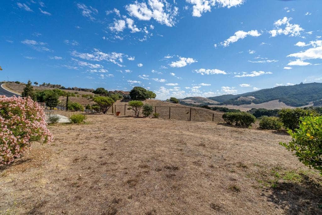 909 Via Juan Pablo, San Juan Bautista, CA 95045