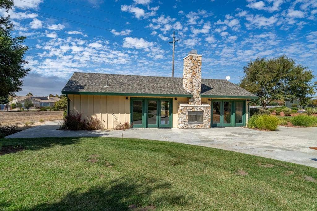 909 Via Juan Pablo, San Juan Bautista, CA 95045