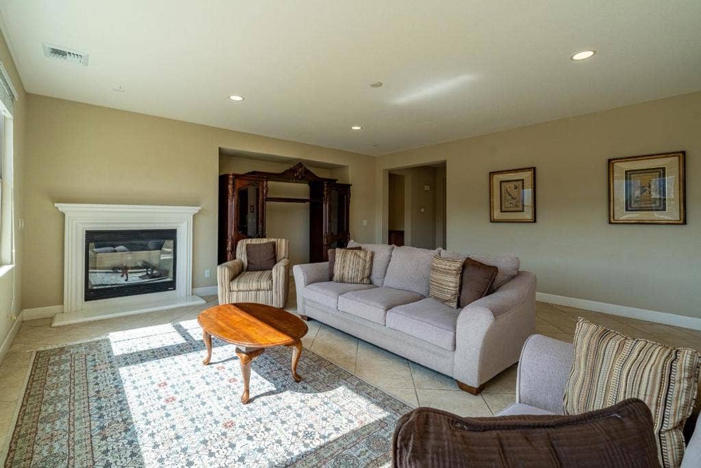 909 Via Juan Pablo, San Juan Bautista, CA 95045