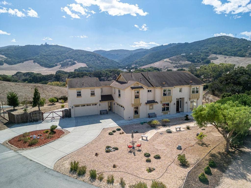 909 Via Juan Pablo, San Juan Bautista, CA 95045