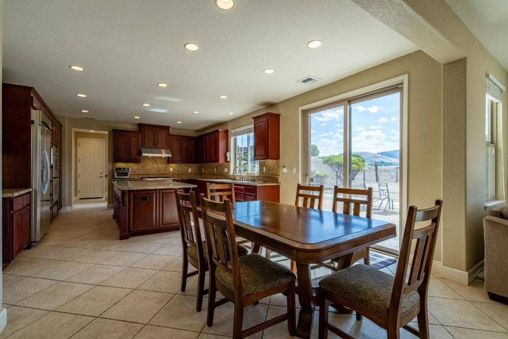 909 Via Juan Pablo, San Juan Bautista, CA 95045
