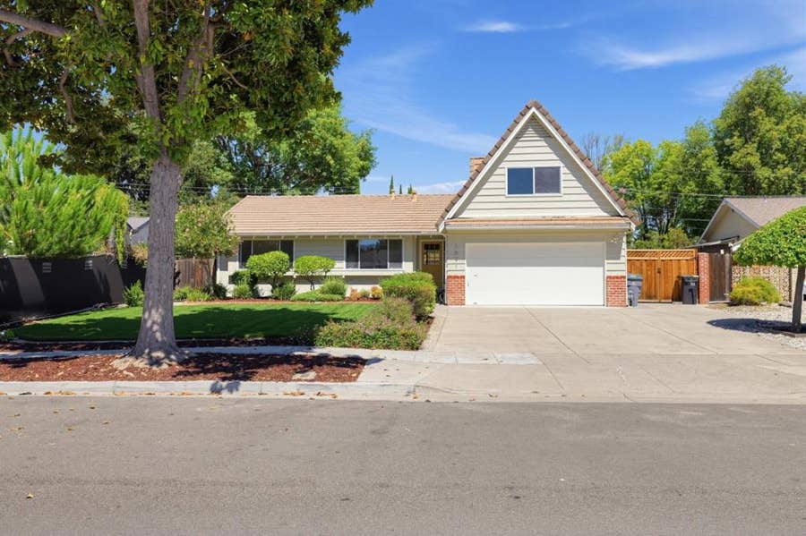 Property photo for 1091 Rockefeller Drive, Sunnyvale, CA