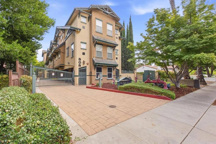 Property photo for 808 Lenzen Avenue, #106, San Jose, CA