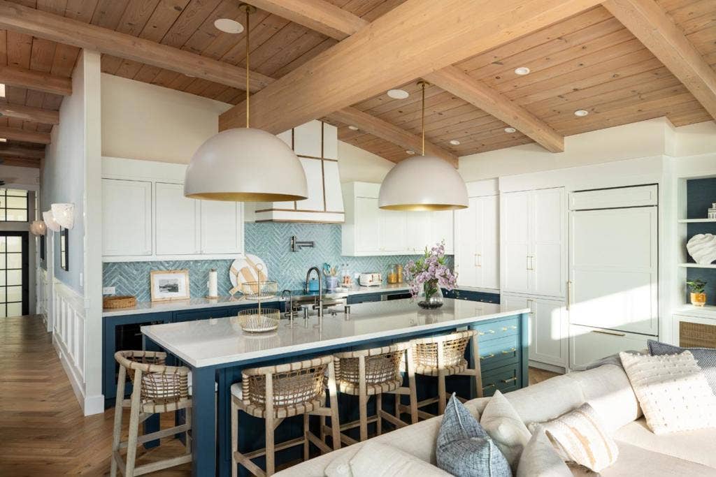638 Beach Drive, Aptos, CA 95003