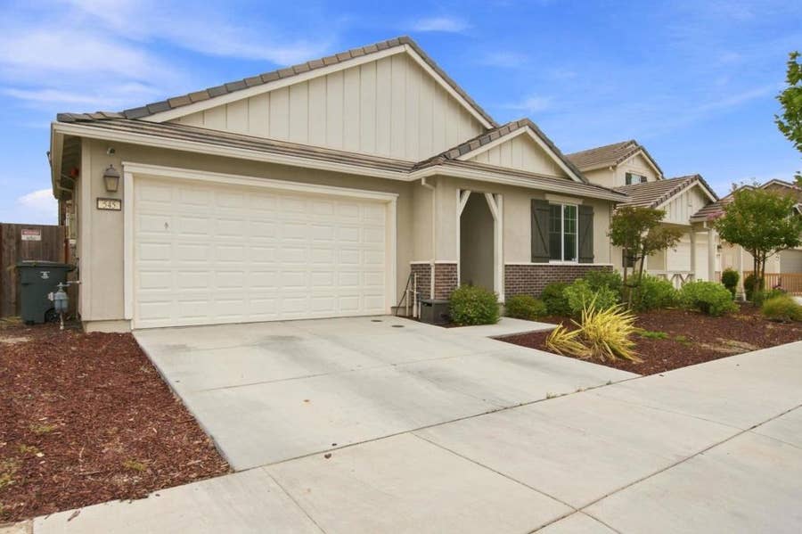 Property photo for 545 Tanoak Street, Hollister, CA