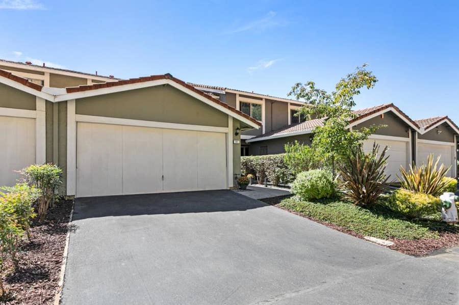Property photo for 61 Thousand Oaks Street, Oakland, CA
