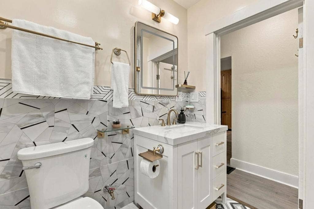 461 John Daly Boulevard, Daly City, CA 94014 461 John Daly Boulevard, Daly City, CA 94014