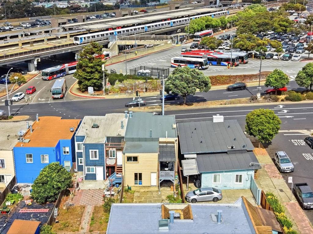 461 John Daly Boulevard, Daly City, CA 94014 461 John Daly Boulevard, Daly City, CA 94014