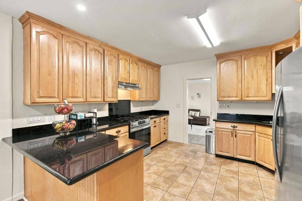 461 John Daly Boulevard, Daly City, CA 94014 461 John Daly Boulevard, Daly City, CA 94014