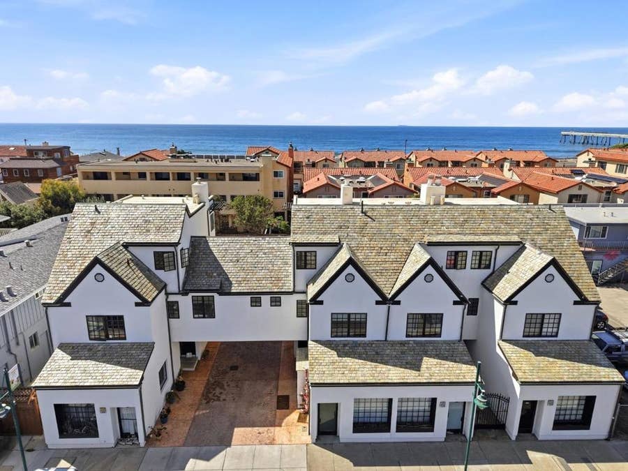 Property photo for 2338 Palmetto Avenue, Pacifica, CA