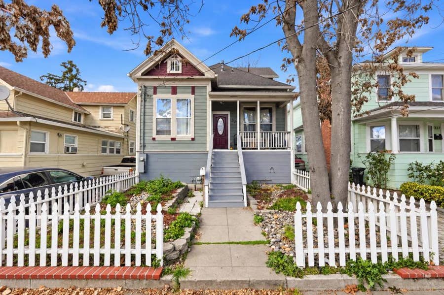 Property photo for 325 E Saint John Street, San Jose, CA