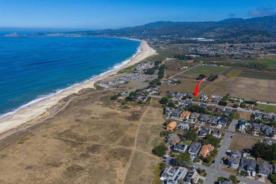 Property photo for 147 Kelly Avenue, Half Moon Bay, CA