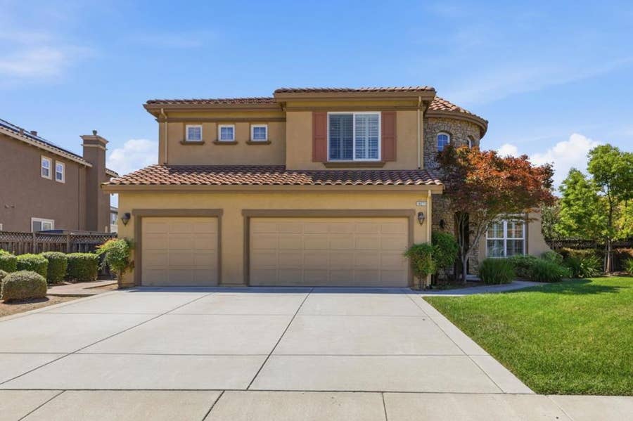 Property photo for 18275 Los Padres Place, Morgan Hill, CA