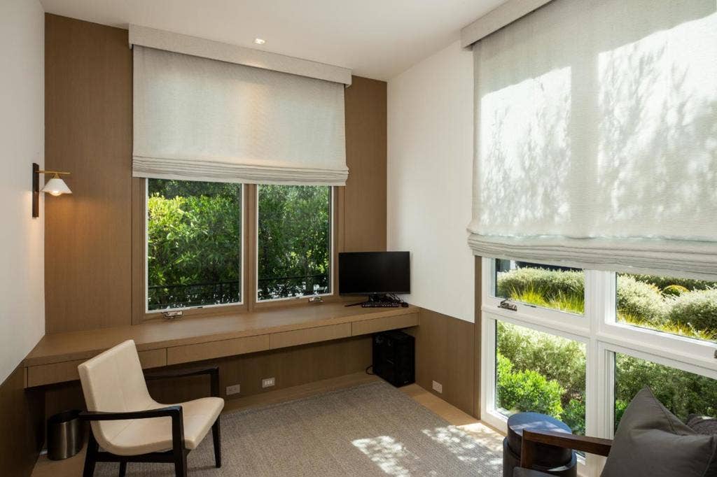 368 Camino Al Lago, Atherton, CA 94027