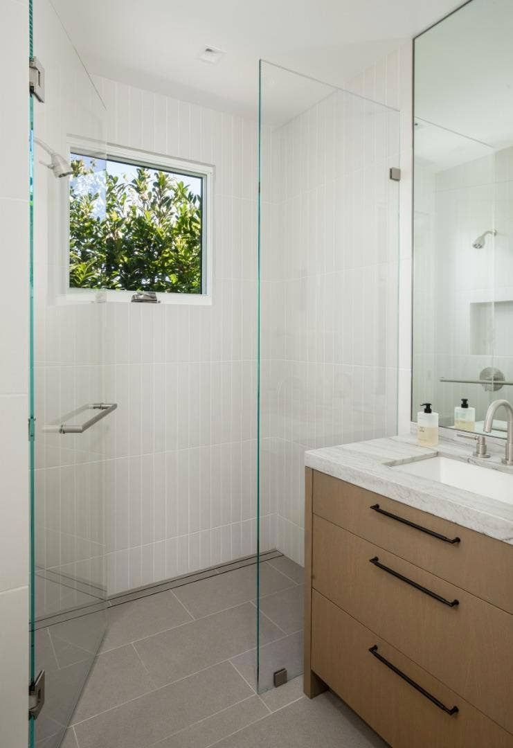 368 Camino Al Lago, Atherton, CA 94027