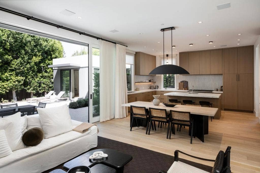368 Camino Al Lago, Atherton, CA 94027