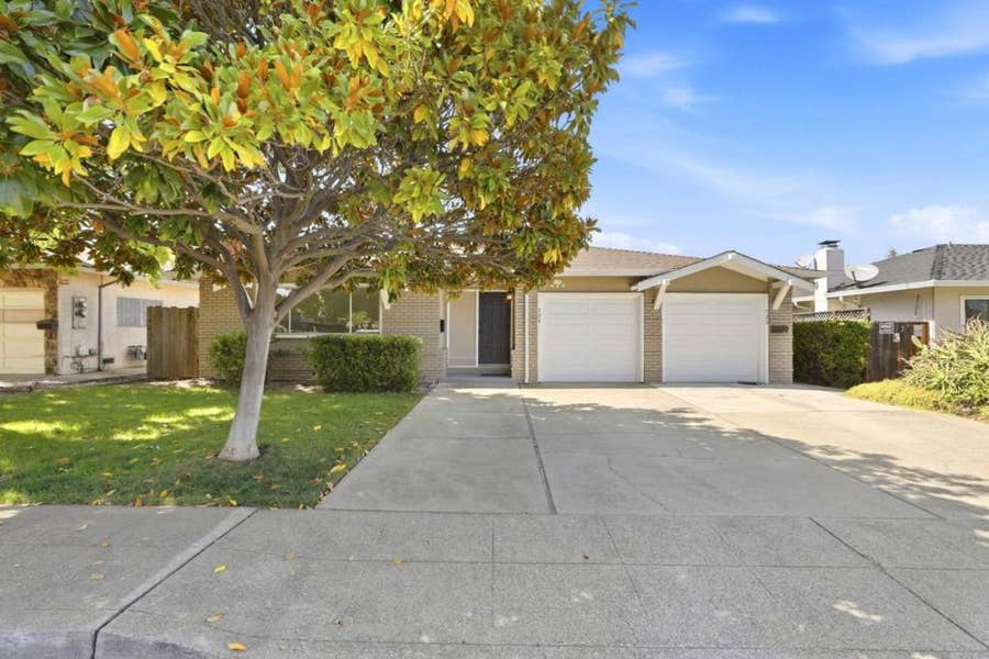 Property photo for 726 Muir Drive, Mountain View, CA