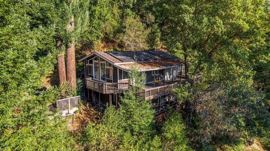 Property photo for 323 Tipping Way, Ben Lomond, CA