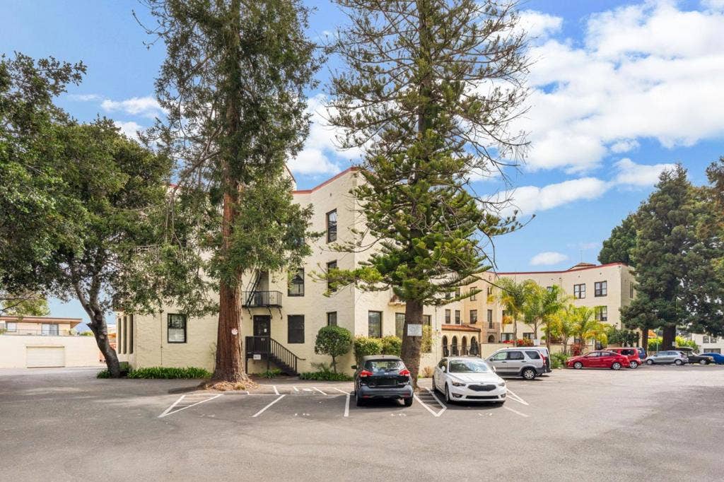 2544 Santa Clara Avenue, Alameda, CA 94501 2544 Santa Clara Avenue, Alameda, CA 94501