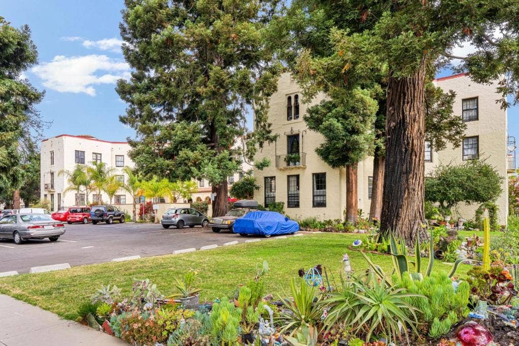 2544 Santa Clara Avenue, Alameda, CA 94501 2544 Santa Clara Avenue, Alameda, CA 94501
