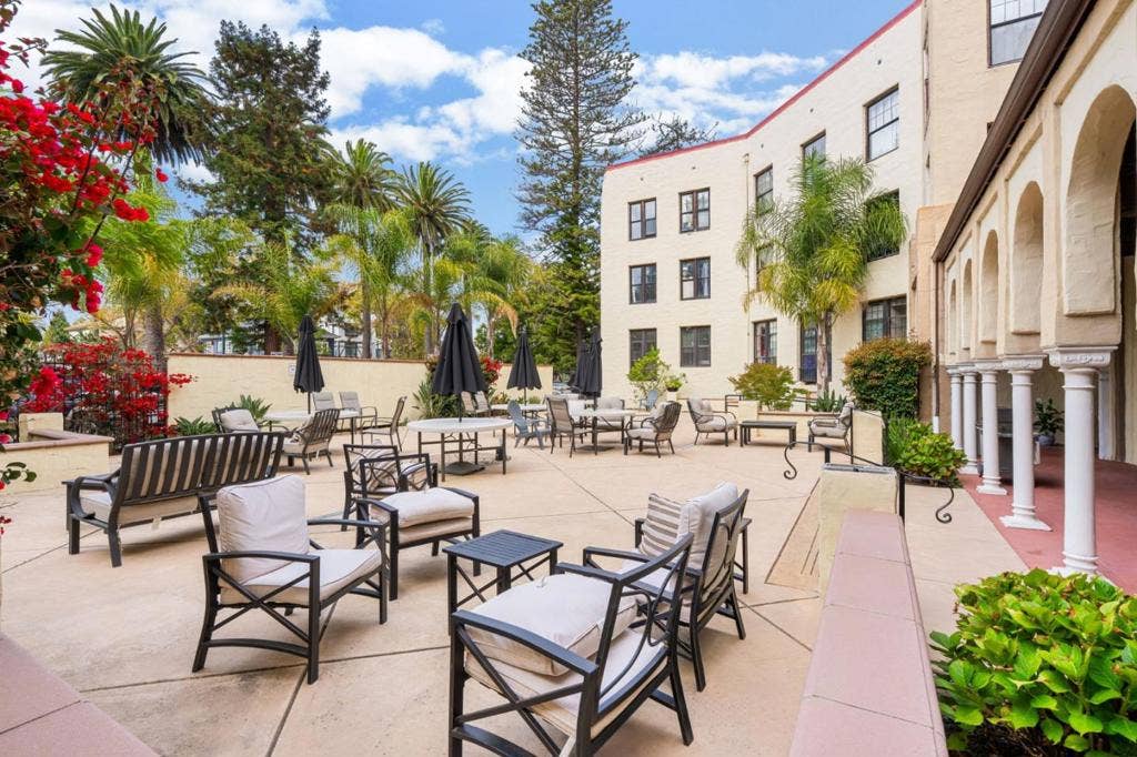 2544 Santa Clara Avenue, Alameda, CA 94501 2544 Santa Clara Avenue, Alameda, CA 94501