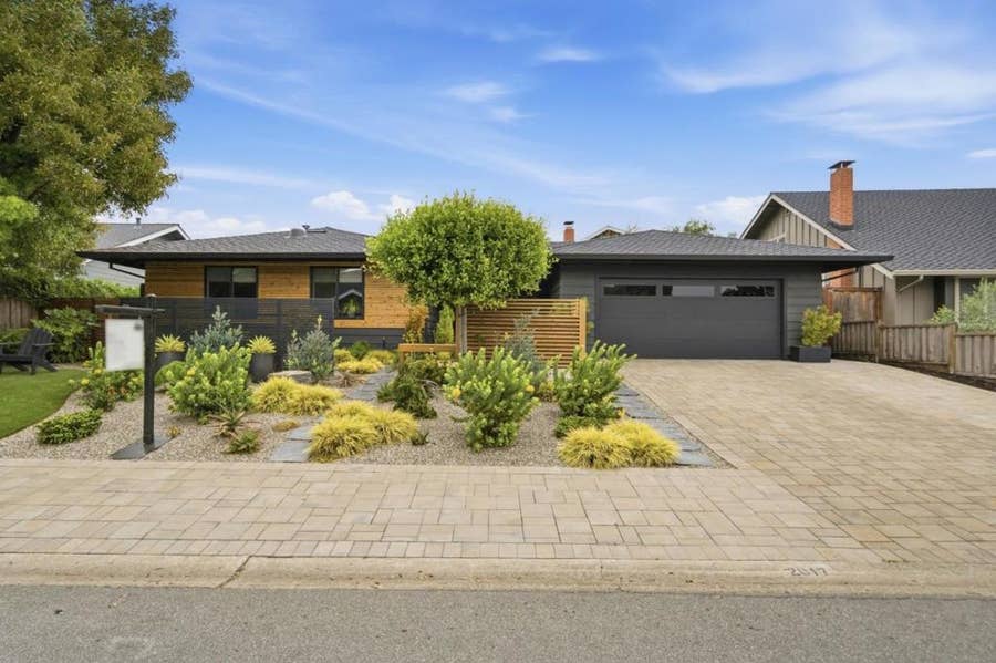 Property photo for 2017 Bordeaux Lane, Half Moon Bay, CA