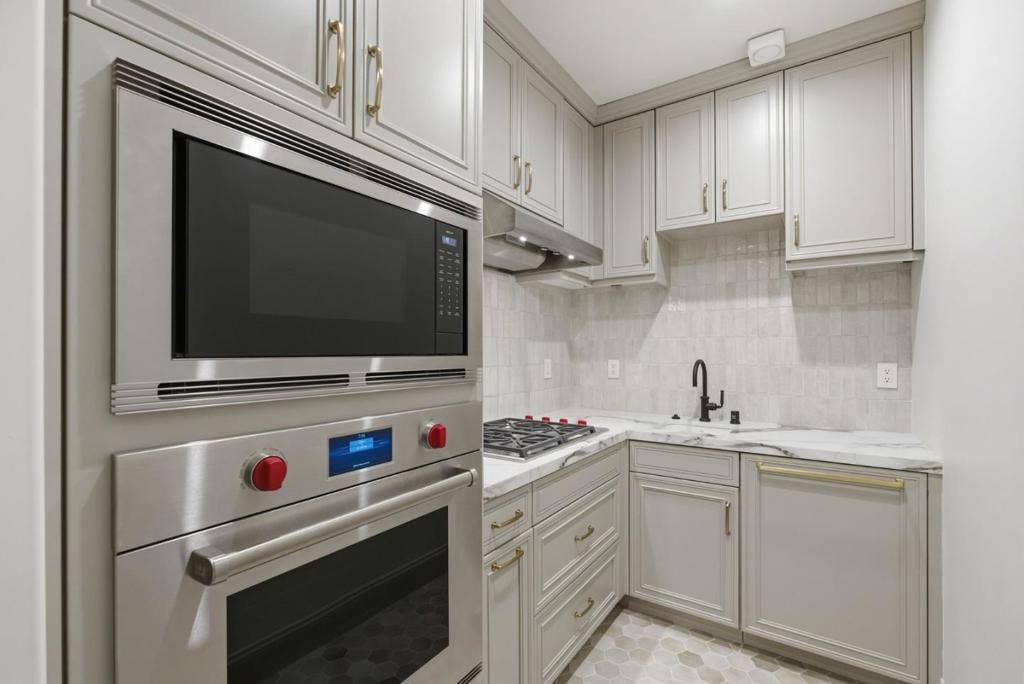 18540 Quito Grove Court, Saratoga, CA 95070 18540 Quito Grove Court, Saratoga, CA 95070