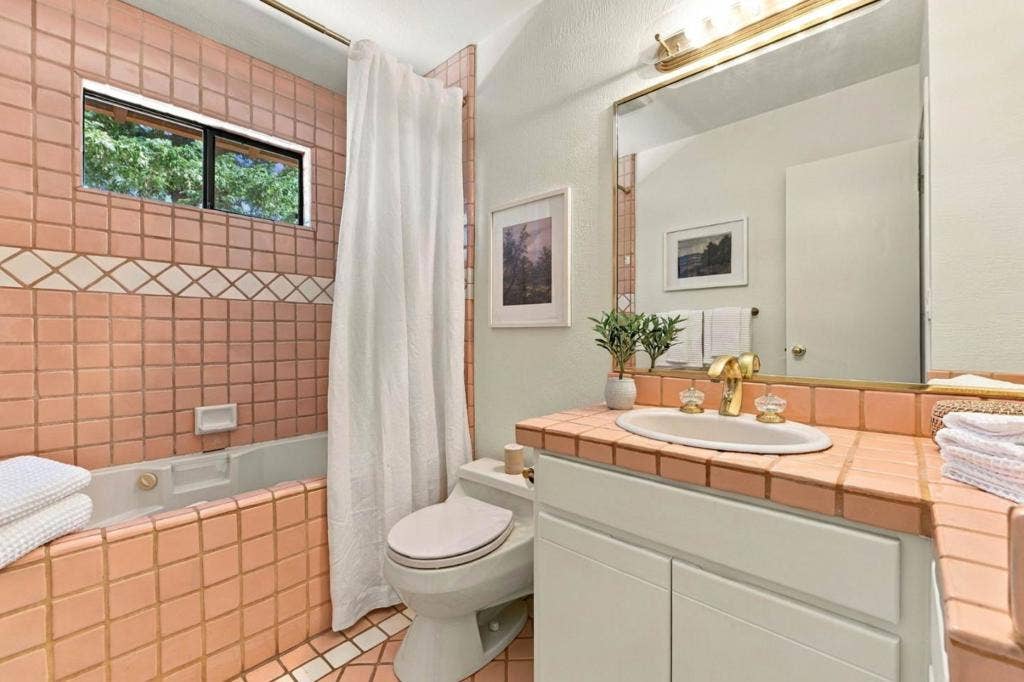 200 Jackson Street, Los Gatos, CA 95030