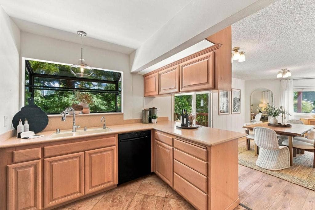 200 Jackson Street, Los Gatos, CA 95030