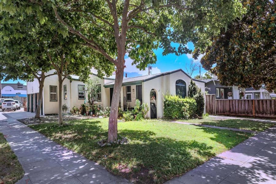 Property photo for 405 Arch Street, Redwood City, CA