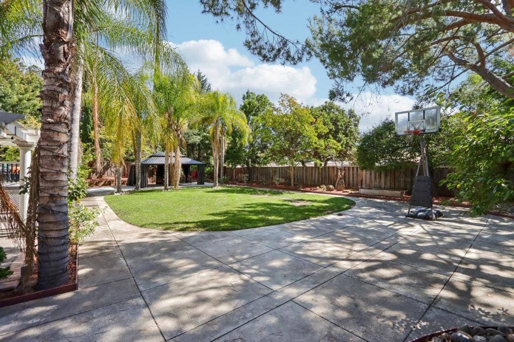 6421 Rolling Meadow Court, San Jose, CA 95135 6421 Rolling Meadow Court, San Jose, CA 95135