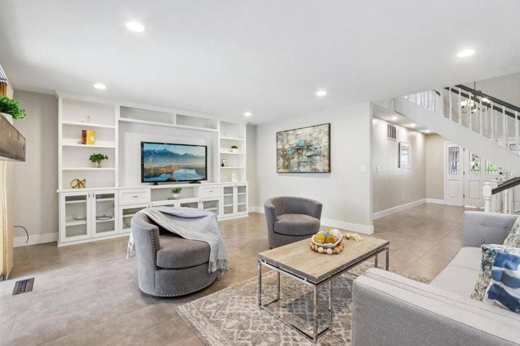 6421 Rolling Meadow Court, San Jose, CA 95135 6421 Rolling Meadow Court, San Jose, CA 95135