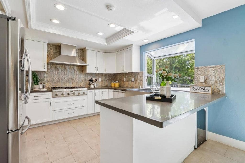 6421 Rolling Meadow Court, San Jose, CA 95135 6421 Rolling Meadow Court, San Jose, CA 95135