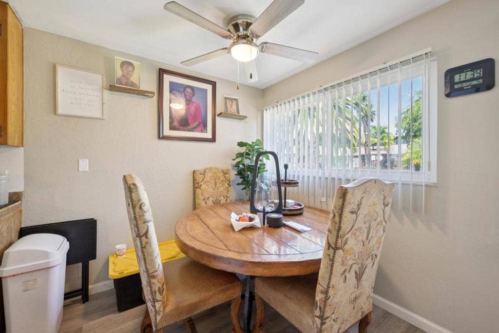 550 Berry Avenue, Hayward, CA 94544 550 Berry Avenue, Hayward, CA 94544