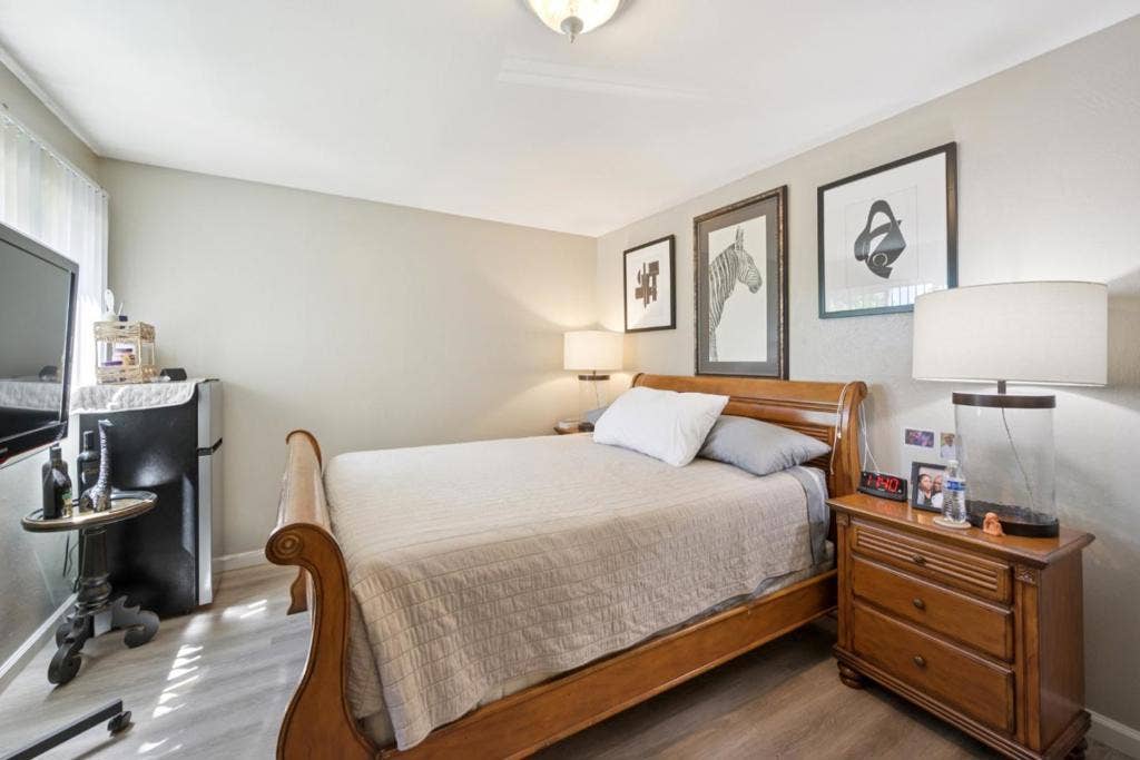 550 Berry Avenue, Hayward, CA 94544 550 Berry Avenue, Hayward, CA 94544