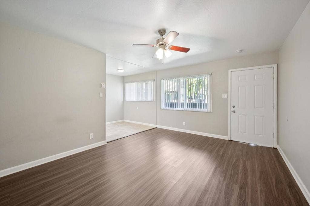 550 Berry Avenue, Hayward, CA 94544 550 Berry Avenue, Hayward, CA 94544