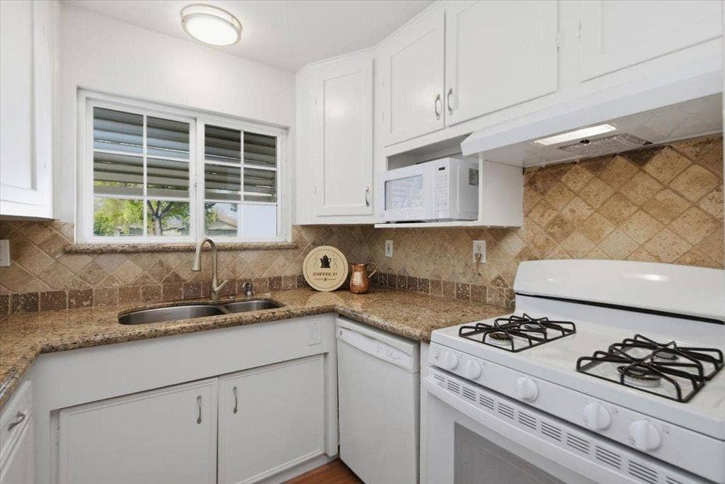 4368 Camden Avenue, San Jose, CA 95124 4368 Camden Avenue, San Jose, CA 95124