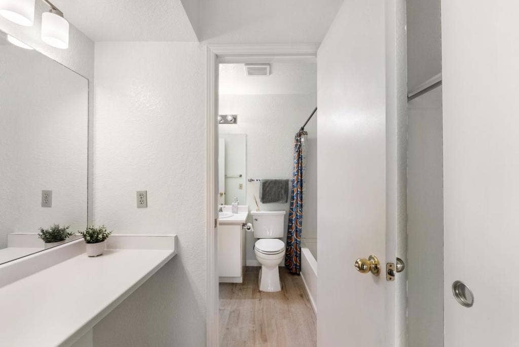535 Pierce Street, #2310, Albany, CA 94706 535 Pierce Street, #2310, Albany, CA 94706
