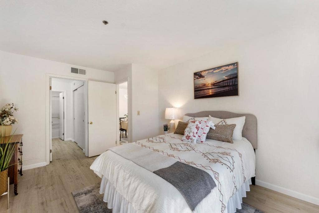 535 Pierce Street, #2310, Albany, CA 94706 535 Pierce Street, #2310, Albany, CA 94706