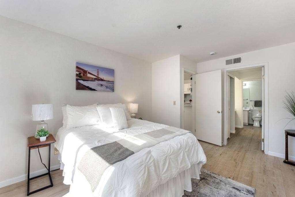 535 Pierce Street, #2310, Albany, CA 94706 535 Pierce Street, #2310, Albany, CA 94706